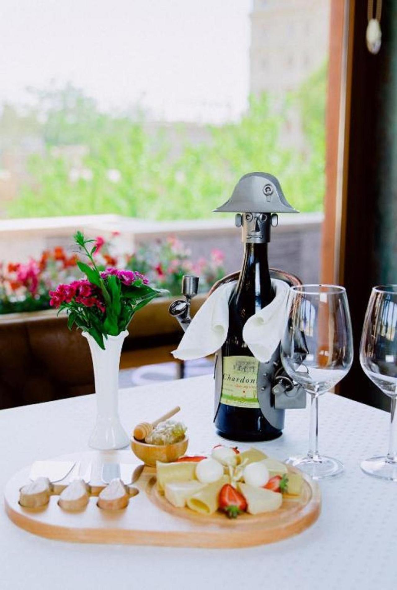 Royal Antique Boutique Hotel Баку Экстерьер фото